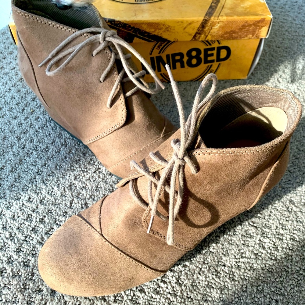 UNR8ED Women’s booties!